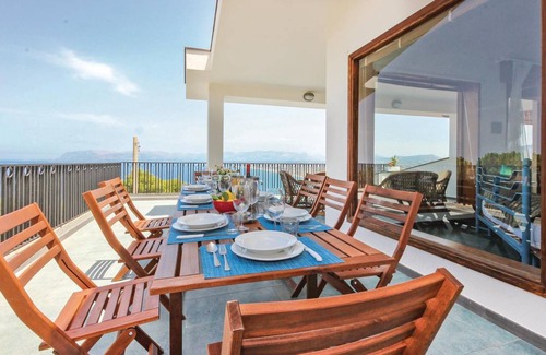 Castellammare del Golfo House | 150 m² House ∙ 5 bedrooms ∙ 10 guests