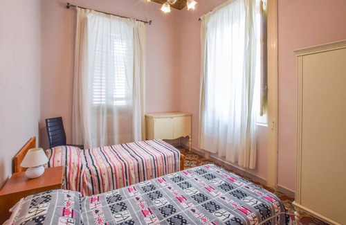 Porto Salvo House | 150 m² House ∙ 4 bedrooms ∙ 8 guests