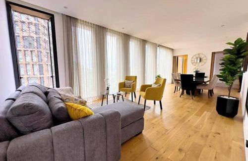Financial District Apartment | 150 m² Apartment ∙ 3 bedrooms ∙ 7 guests