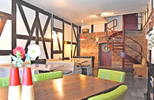 Ober-Waroldern Apartment | 150 m² Apartment ∙ 5 bedrooms ∙ 14 guests