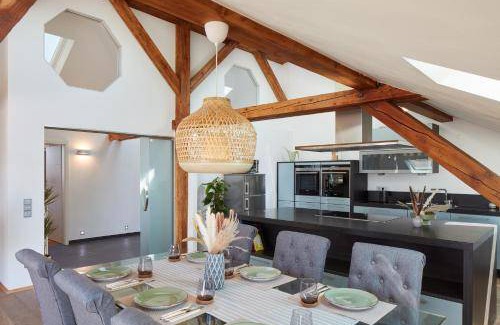 Sudstadt Apartment | 150 m² Apartment ∙ 3 bedrooms ∙ 7 guests