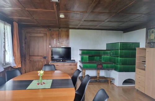 Schwarzenberg Apartment | 150 m² Apartment ∙ 4 bedrooms ∙ 8 guests