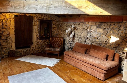 Pujols Apartment | 150 m² Apartment ∙ 2 bedrooms ∙ 6 guests