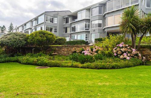 Eastcliff Apartment | 150 m² Apartment ∙ 2 bedrooms ∙ 4 guests