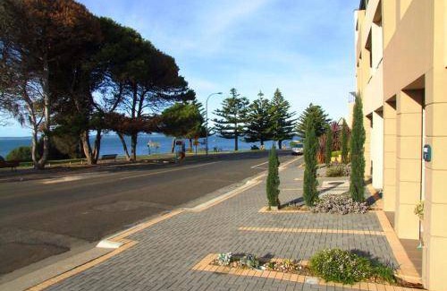 Kingscote Apartment | 150 m² Apartment ∙ 2 bedrooms ∙ 6 guests