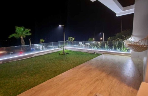 Ameur Apartment | 150 m² apartment directly on the beach with 2 gardens and swimming pool