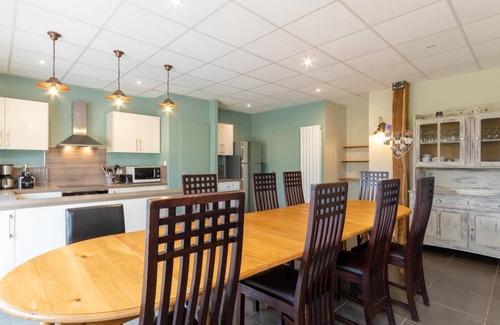 Argilly Cottage | 150 m² Cabin ∙ 5 bedrooms ∙ 10 guests