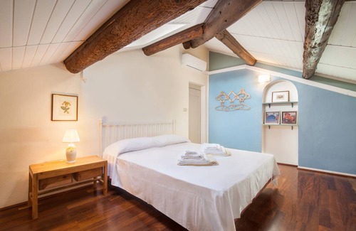 San Pietro in Cariano Ski Chalet | 150 m² Chalet ∙ 3 bedrooms ∙ 6 guests