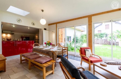 Aix-les-Bains House | 150 m² Gîte ∙ 5 bedrooms ∙ 8 guests