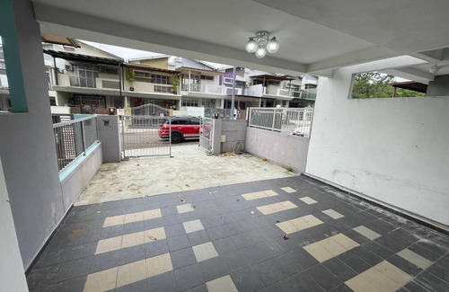 Taman Desa Tebrau House | 150 m² House ∙ 4 bedrooms ∙ 16 guests