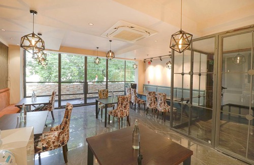 Anand Vihar Hotel | 150 m² Hotel ∙ 2 guests