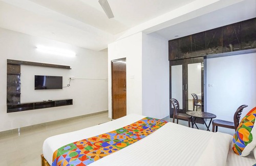 Covelong Hotel | 150 m² Hotel ∙ 2 guests