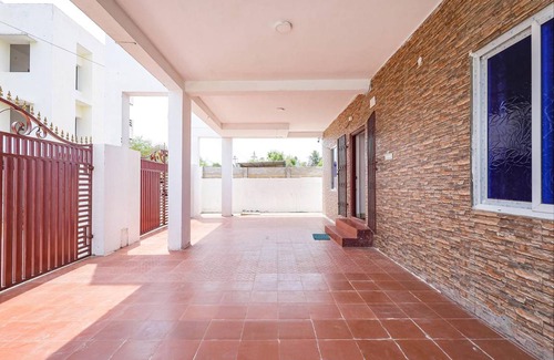 Covelong Hotel | 150 m² Hotel ∙ 2 guests