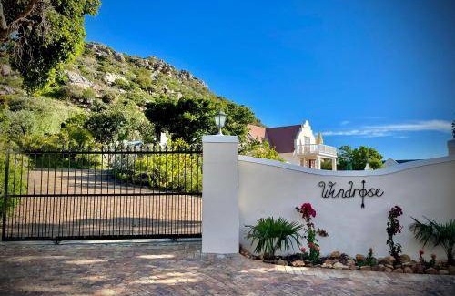 Noordhoek House | 150 m² House ∙ 2 bedrooms ∙ 4 guests