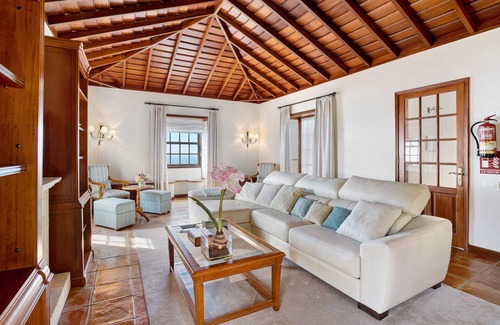 Los Quemados House | 150 m² House ∙ 2 bedrooms ∙ 4 guests
