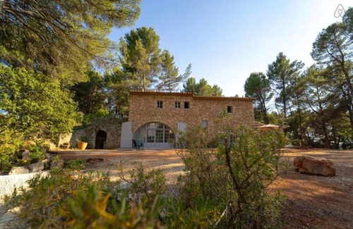 Roussillon House | 150 m² House ∙ 3 bedrooms ∙ 6 guests