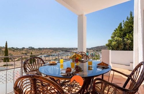 Albufeira House | 150 m² House ∙ 3 bedrooms ∙ 7 guests