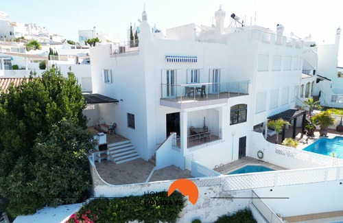 Albufeira House | 150 m² House ∙ 3 bedrooms ∙ 7 guests