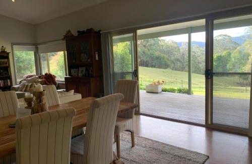 Woodhill House | 150 m² House ∙ 3 bedrooms ∙ 6 guests