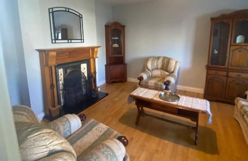 Dromahair House | 150 m² House ∙ 3 bedrooms ∙ 5 guests