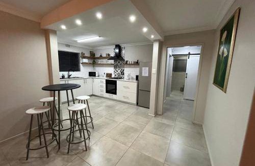 Kraaifontein House | 150 m² House ∙ 3 bedrooms ∙ 6 guests