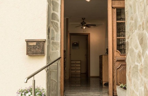 Ochtendung House | 150 m² House ∙ 4 bedrooms ∙ 8 guests