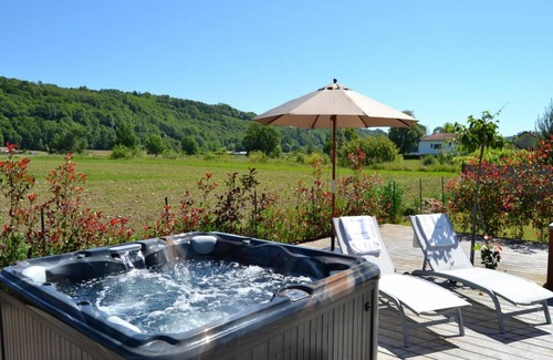 Lourdes House | 150 m² House ∙ 4 bedrooms ∙ 8 guests