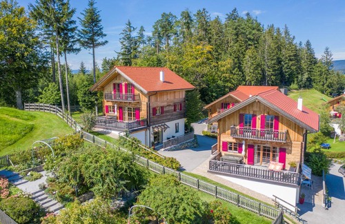 Poellauberg House | 150 m² House ∙ 5 bedrooms ∙ 10 guests