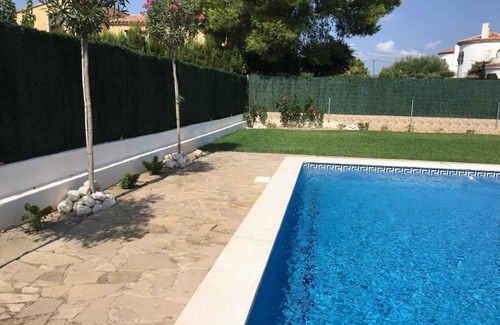 Les Tres Cales House | 150 m² House ∙ 4 bedrooms ∙ 6 guests