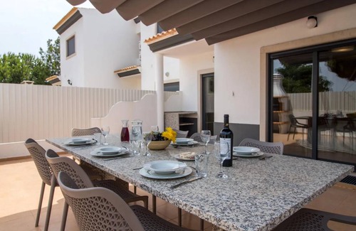 Mosqueira Villa | 150 m² Villa ∙ 3 bedrooms ∙ 6 guests