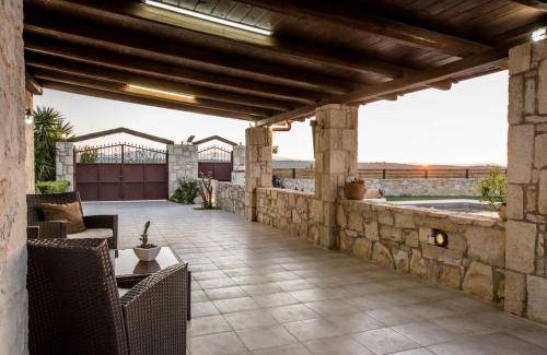 Episkopi Villa | 150 m² Villa ∙ 3 bedrooms ∙ 7 guests