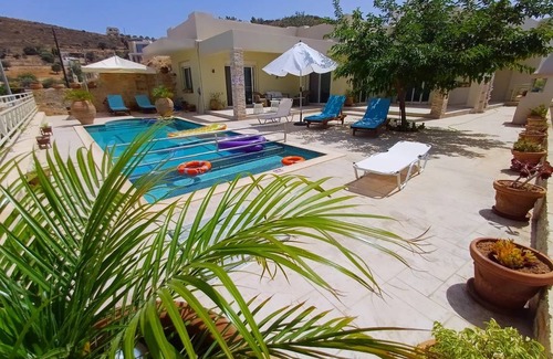 Kamilari Villa | 150 m² Villa ∙ 3 bedrooms ∙ 6 guests