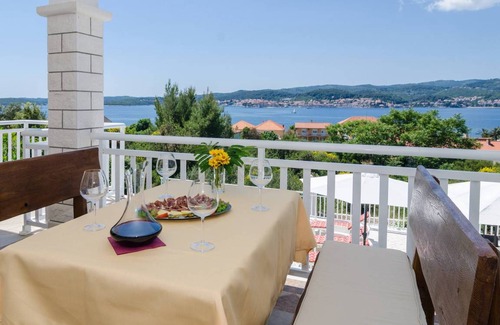 Kuciste Villa | 150 m² Villa ∙ 4 bedrooms ∙ 9 guests