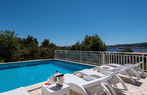 Kuciste Villa | 150 m² Villa ∙ 4 bedrooms ∙ 9 guests