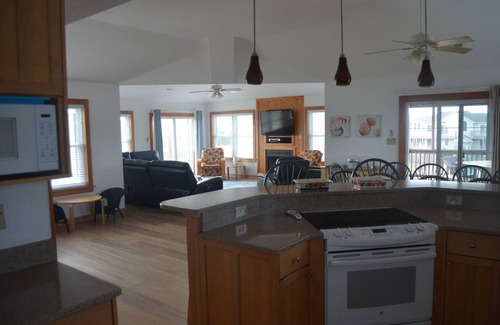 Duck House | 150' to Beach Access * Private Pool