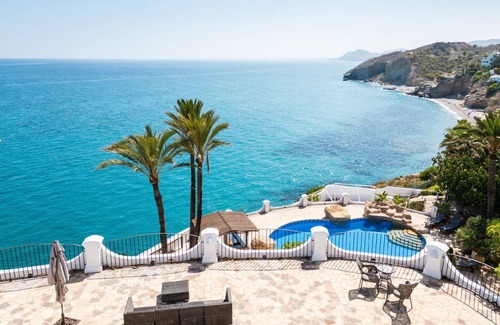 Villajoyosa House | 1500 m² House ∙ 5 bedrooms ∙ 10 guests