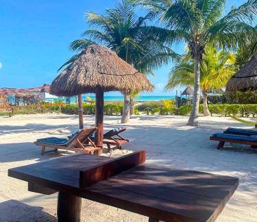 Isla Holbox House | 1500 m² House ∙ 4 bedrooms ∙ 127 guests