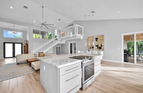 The Cove House | 1508 Managed by Brampton Park