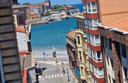 Gijon City Centre Apartment | 150A Apartamento moderno, Playa de San Lorenzo