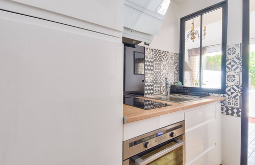 Saint-Hilaire-de-Riez Ski Chalet | 150m beach - House for 4 - Colourful terrace