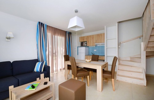 Cap d'Agde Villa | 150m de la Plage! Sauna + Piscine Saisonnière
