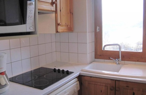 Montchavin Apartment | 150m from ski slopes, 2nd floor, view mountain, balcony, tv, ski locker, 58m², Montchavin La Plagne