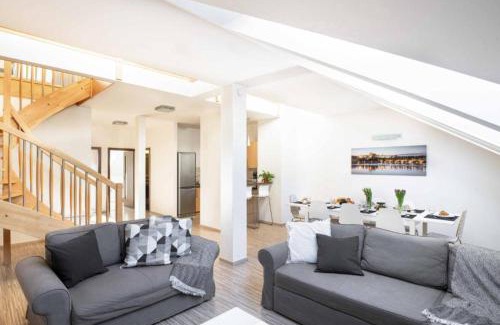 Vinohrady Apartment | 150m² 4BR Duplex Near Metro & Prague Center