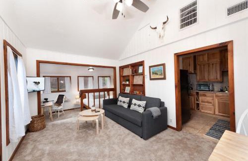 Purgatory Apartment | 151 CR 200 Studio Cabin