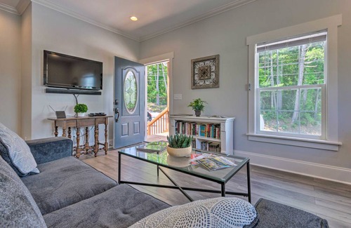 Hendersonville Apartment | 152 m² Apartment ∙ 3 bedrooms ∙ 6 guests