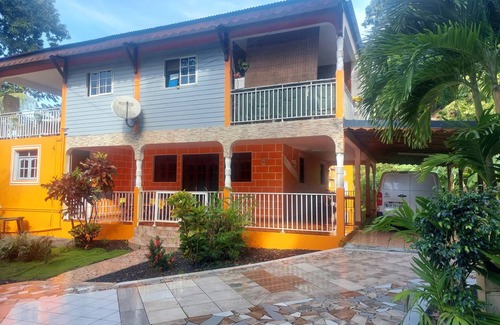 Pointe-Noire House | 152 m² House ∙ 3 bedrooms ∙ 6 guests