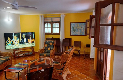 Pointe-Noire House | 152 m² House ∙ 3 bedrooms ∙ 6 guests