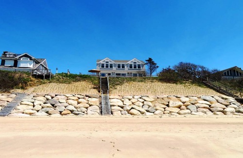 Eastham House | 152 m² House ∙ 3 bedrooms ∙ 8 guests