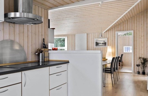 Oster Somarken House | 1520 Aakirkeby - Søhøjbakken 2