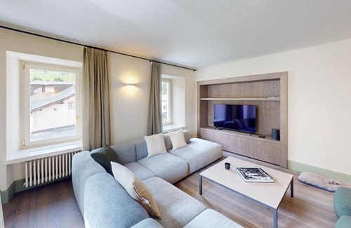Samedan Apartment | 153 m² Apartment ∙ 4 bedrooms ∙ 8 guests